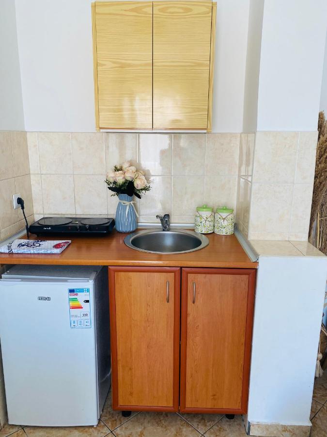 Miomir Perazic Apartments Petrovac ภายนอก รูปภาพ