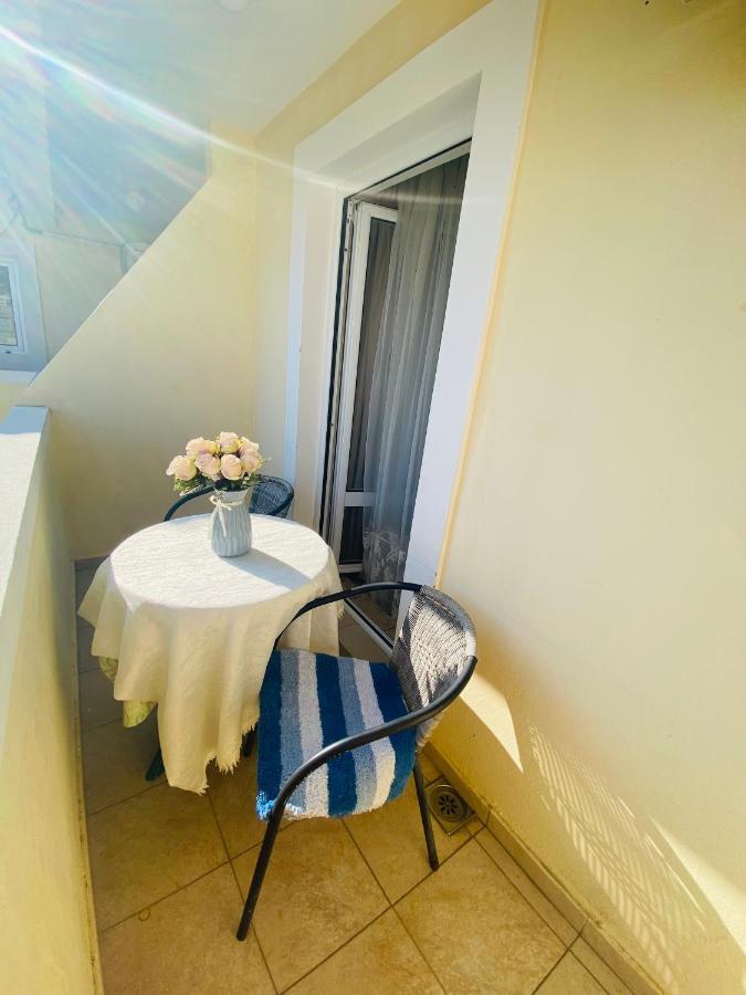 Miomir Perazic Apartments Petrovac ภายนอก รูปภาพ