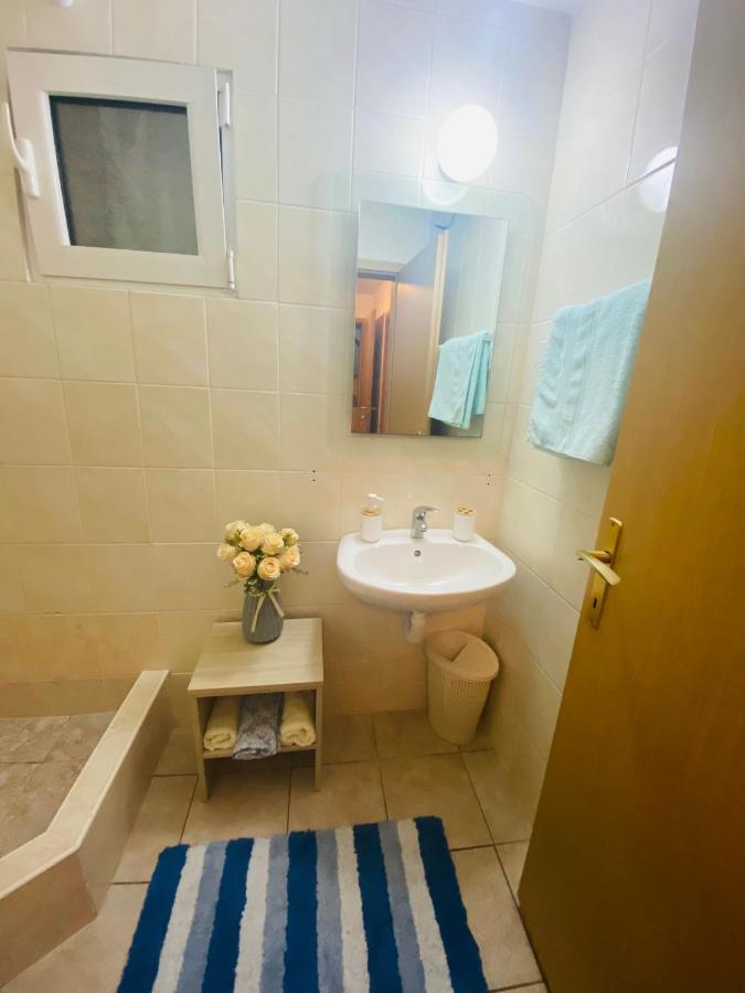 Miomir Perazic Apartments Petrovac ภายนอก รูปภาพ