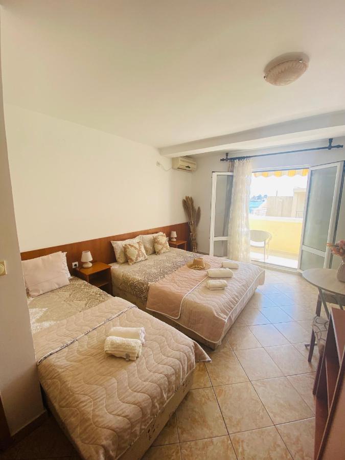 Miomir Perazic Apartments Petrovac ภายนอก รูปภาพ