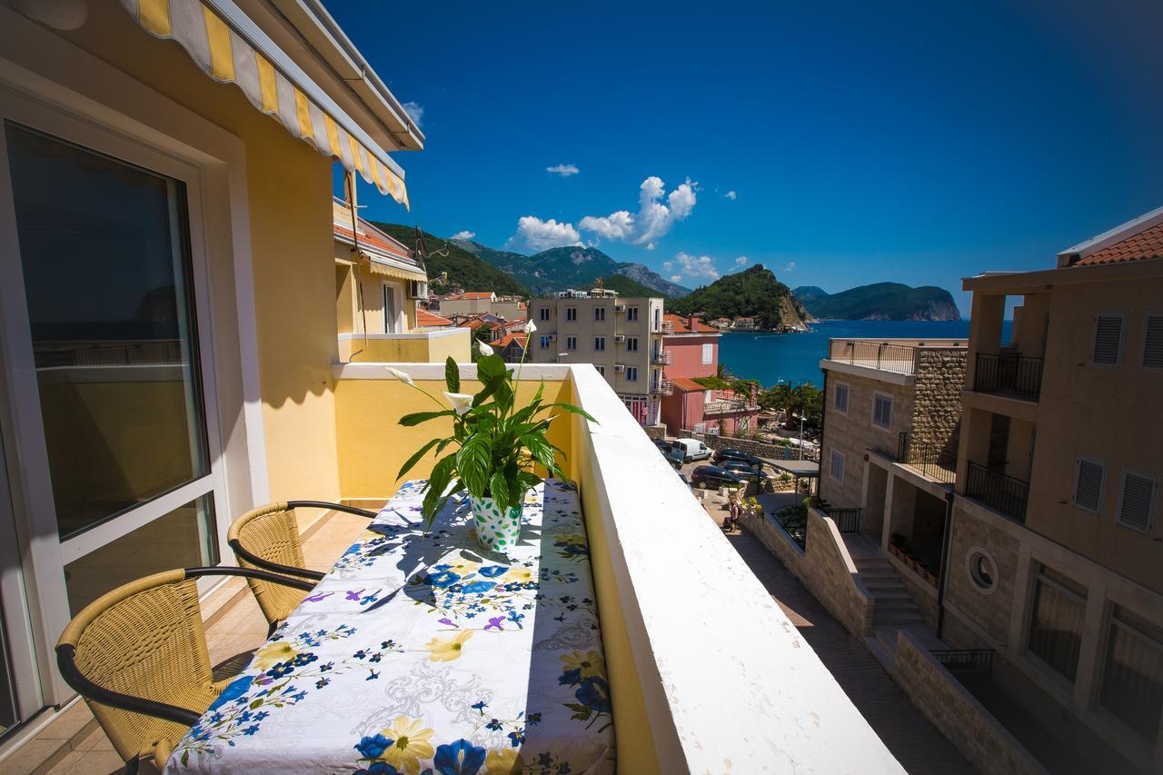 Miomir Perazic Apartments Petrovac ภายนอก รูปภาพ